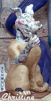 Statue d'un chien de BD