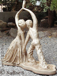 Statue d'un couple de danseurs